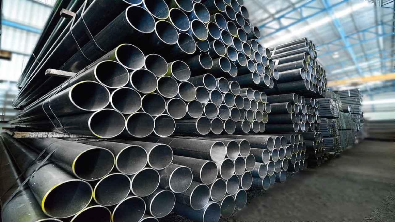 Welded Pipes in Oil and Gas: Transportation and Distribution